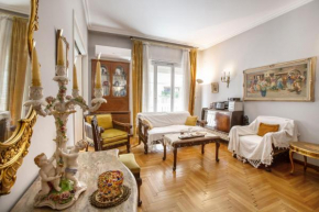 Vintage apartment KOLONAKI